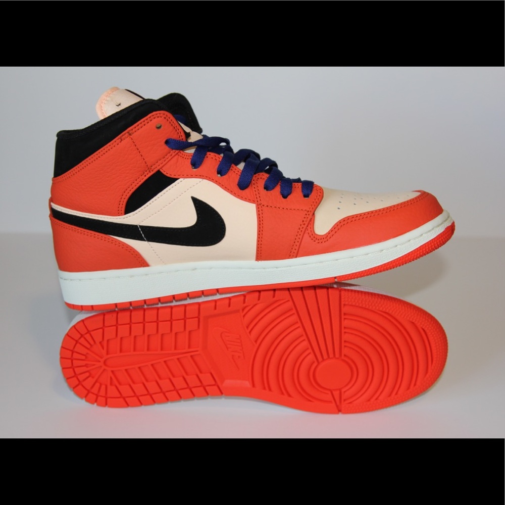***SOLD*** New Men’s Nike Air Jordan 1 Mid SE Team